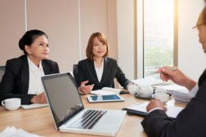 Dari Nol hingga Sukses: Tips Membangun Kantor Hukum Sendiri
